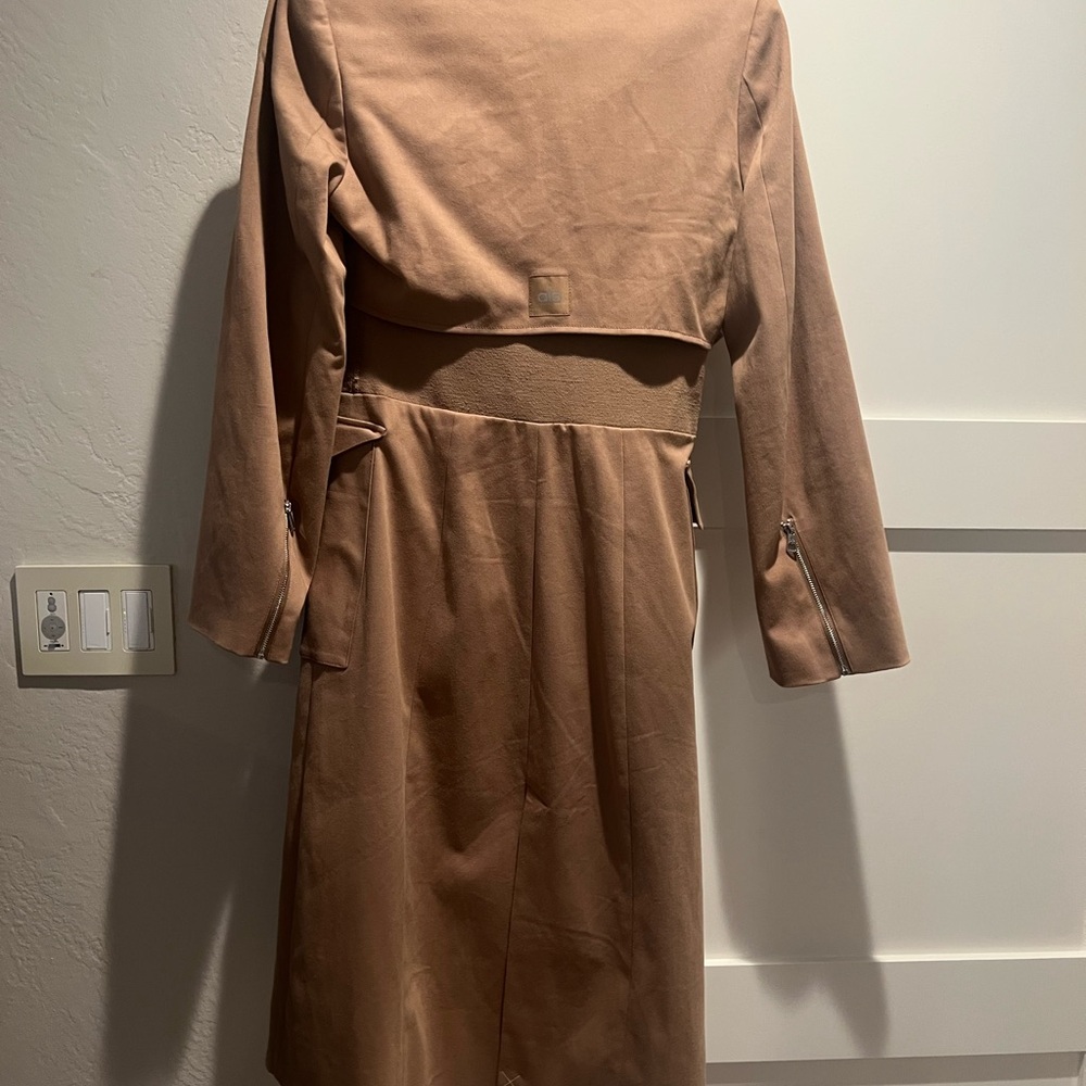 Alo Yoga Trench Coat Size: XS - Picture 3 of 4